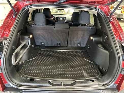 Used 2016 Jeep Cherokee Latitude image 23