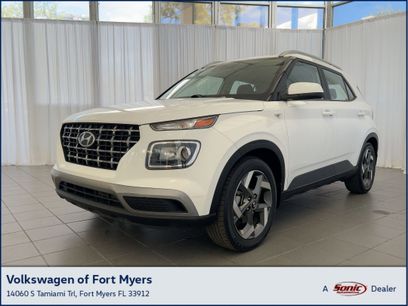 Used 2022 Hyundai Venue SEL