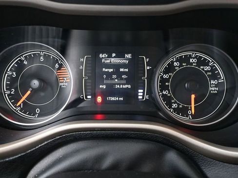 Used 2017 Jeep Cherokee Sport w/ Cold Weather Group image 32