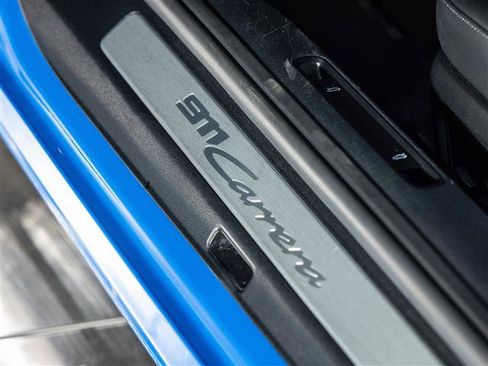 Certified 2025 Porsche 911 Carrera image 27