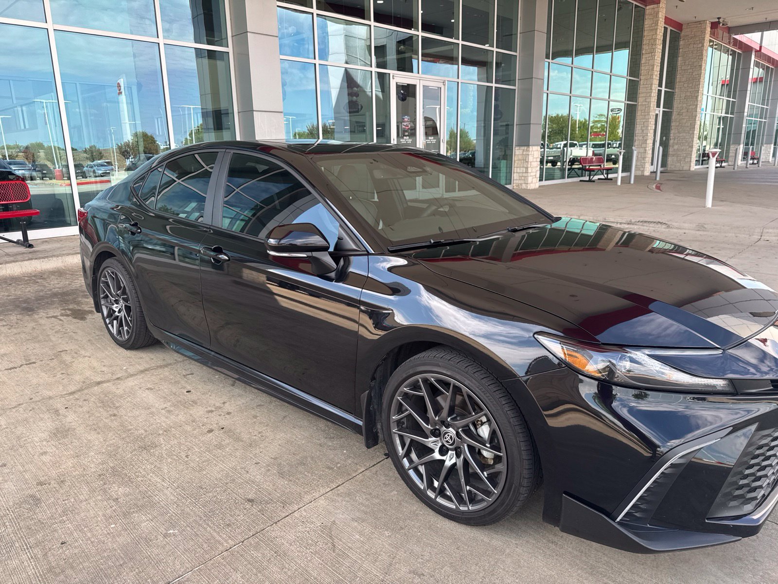 Used 2026 Toyota Camry SE w/ Multimedia Upgrade Package FWD image 24