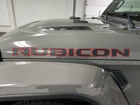 Used 2018 Jeep Wrangler Unlimited Rubicon AWD/4WD image 32