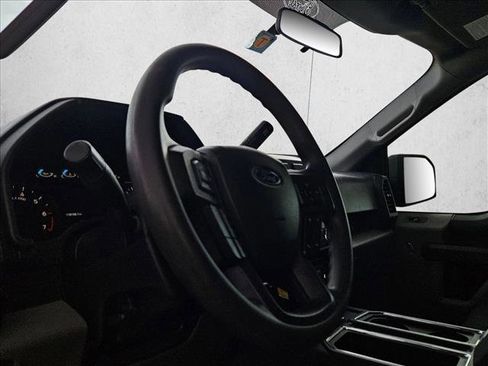 Used 2018 Ford F150 XL w/ Equipment Group 101A Mid image 8