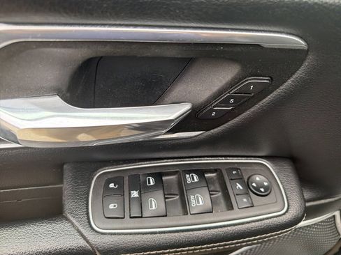 Used 2022 RAM 1500 Laramie image 12