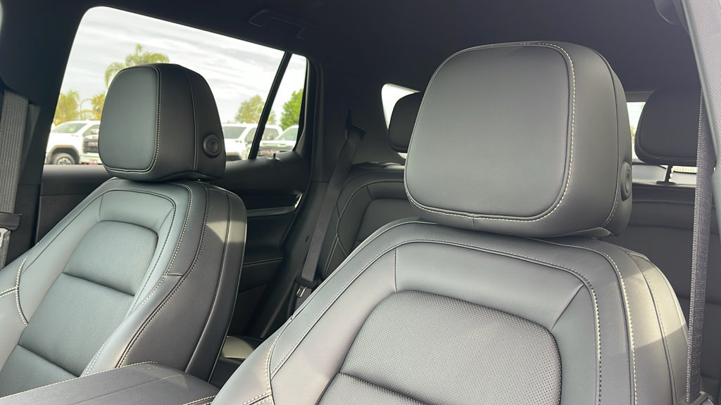 New 2027 GMC Terrain Elevation w/ Elevation Premium Package FWD image 13