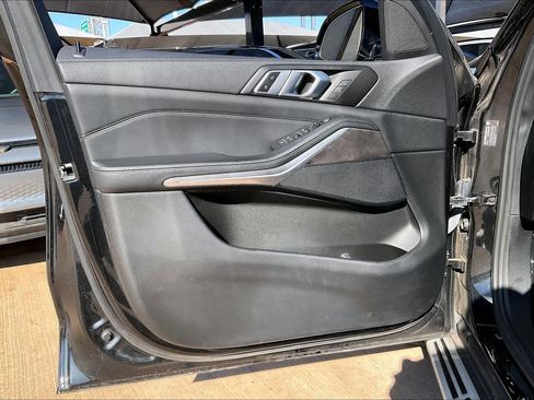 Used 2023 BMW X5 xDrive40i w/ Premium Package image 22