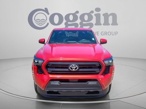 Used 2024 Toyota Tacoma SR5 AWD/4WD image 8
