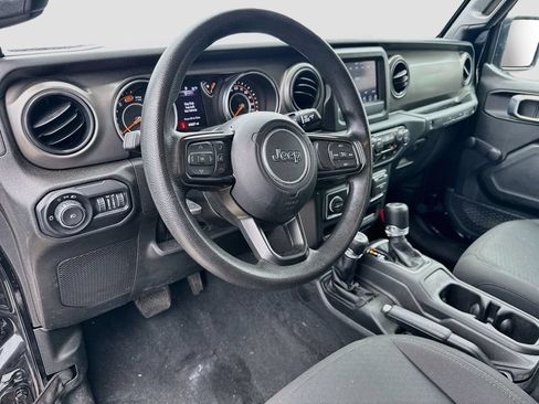 Used 2022 Jeep Wrangler Sport AWD/4WD image 10