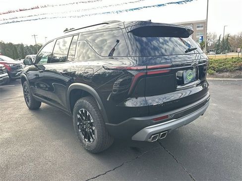 Used 2025 Chevrolet Traverse Z71 w/ Driver Confidence Package image 6