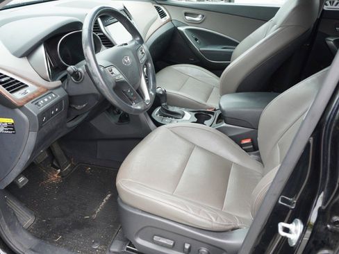 Used 2017 Hyundai Santa Fe FWD w/ Cargo Package image 8