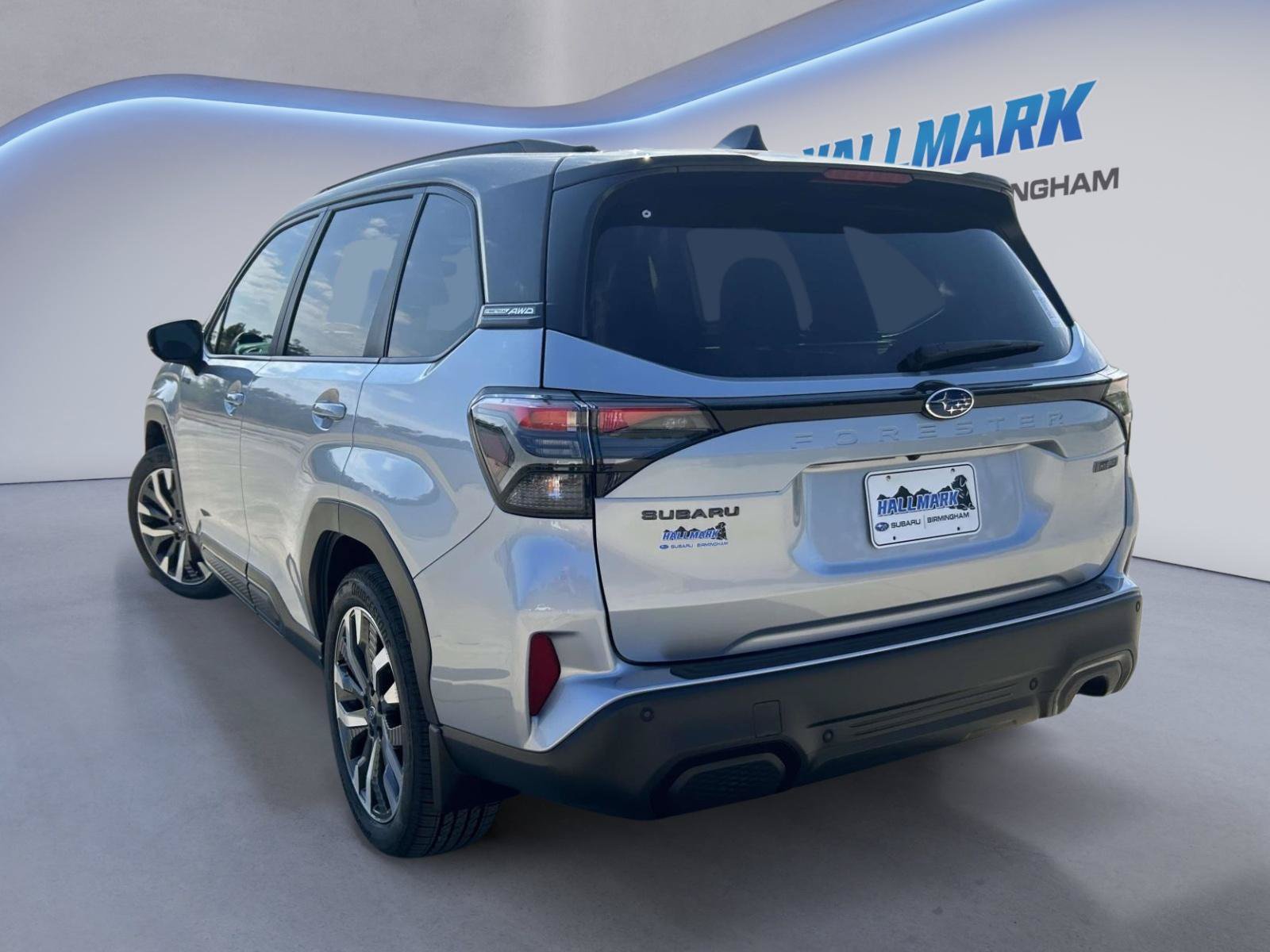 New 2026 Subaru Forester Touring AWD/4WD image 4