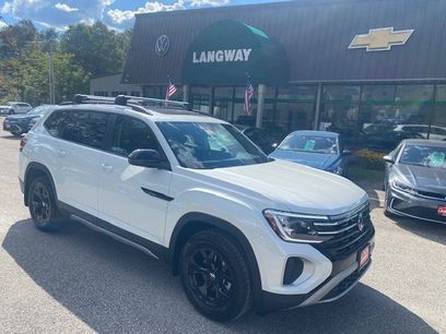 New 2026 Volkswagen Atlas Peak Edition