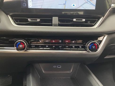 New 2026 Chevrolet Equinox LT w/ Convenience Package II image 6