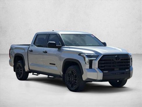 Used 2025 Toyota Tundra SR5 AWD/4WD image 3