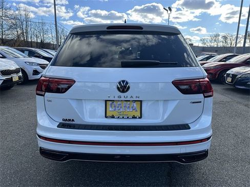 Used 2023 Volkswagen Tiguan SE R-Line image 6