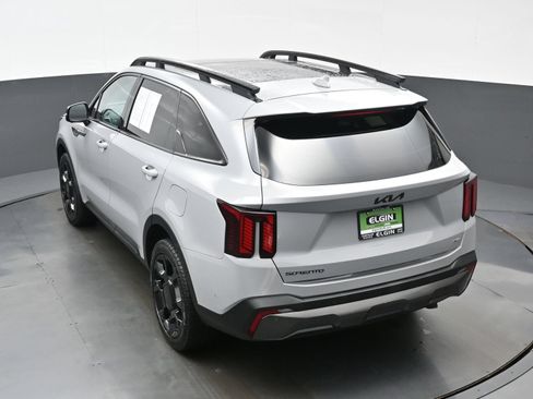 Used 2025 Kia Sorento SX AWD/4WD image 42