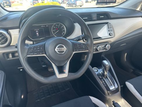 Used 2021 Nissan Versa SV image 21