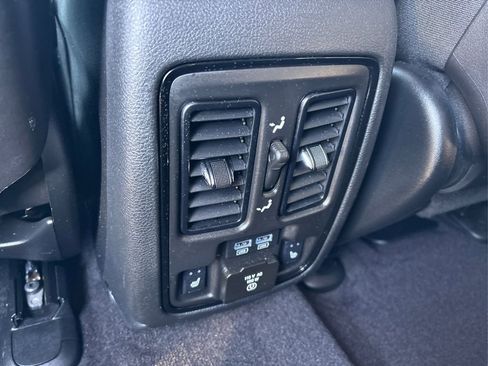 Used 2022 Dodge Durango R/T w/ Blacktop Package image 33