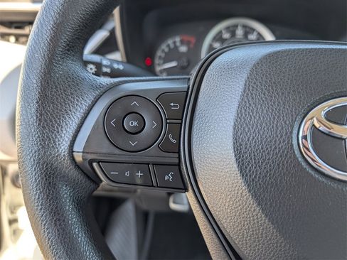 Used 2021 Toyota Corolla LE image 13