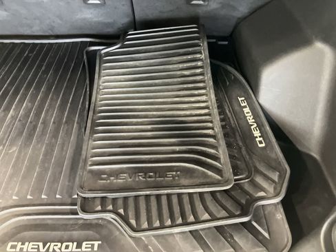 Used 2019 Chevrolet Equinox LT image 28