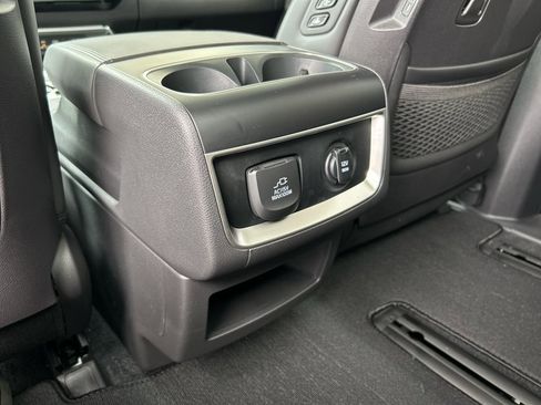 New 2026 Kia Carnival SX image 18