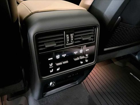 New 2026 Porsche Cayenne AWD/4WD image 27