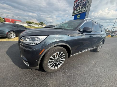 Used 2022 Lincoln Aviator Reserve w/ Equipment Group 201A AWD/4WD image 8