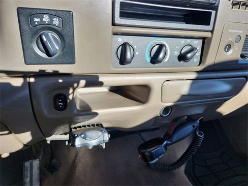 Used 2003 Ford F250 XL image 15