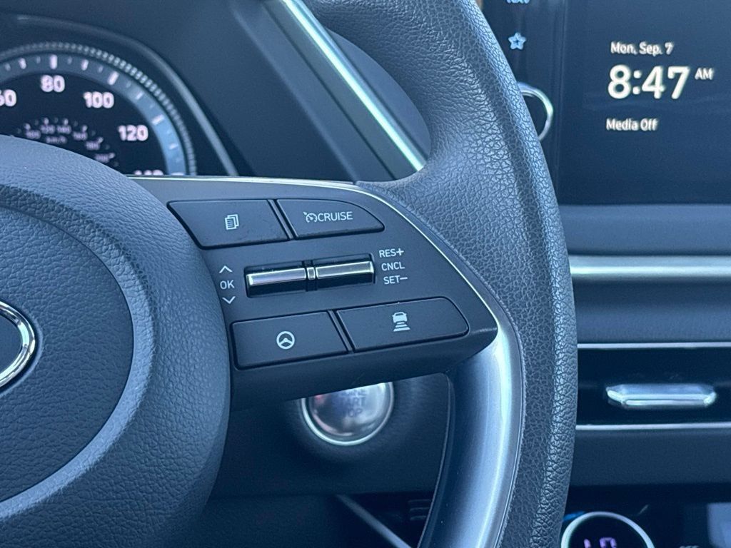 Certified 2023 Hyundai Sonata SEL FWD image 19