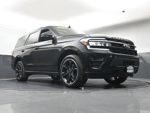 Used 2024 Ford Expedition Limited AWD/4WD image 25