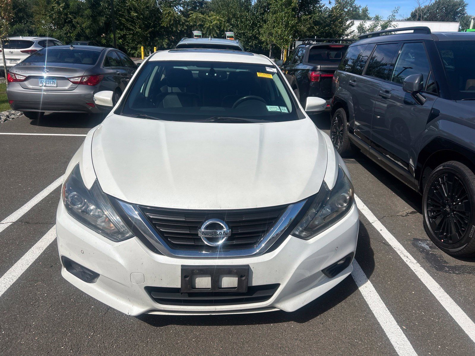 Used 2017 Nissan Altima 3.5 SL w/ 3.5SL Technology Package FWD image 1