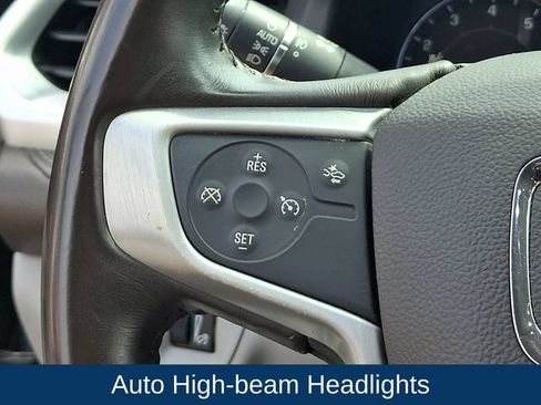 Used 2017 GMC Acadia SLT AWD/4WD image 7