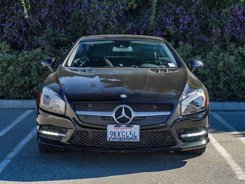 Used 2013 Mercedes-Benz SL 550 image 2
