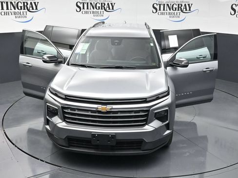Used 2026 Chevrolet Traverse LT FWD image 37