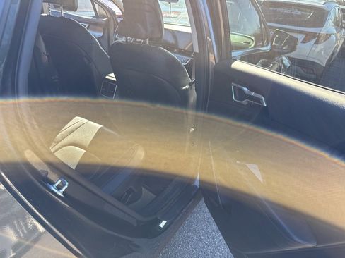 Used 2025 Kia Sportage EX image 12
