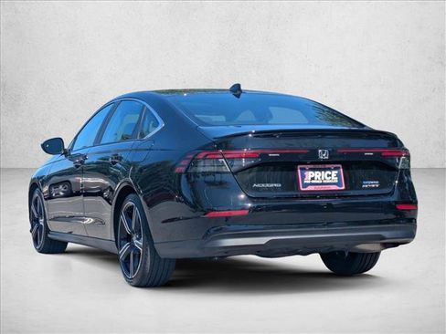 Used 2025 Honda Accord Sport image 8