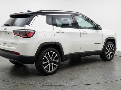 Used 2025 Jeep Compass Limited AWD/4WD image 7