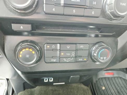 Used 2017 Ford F250 XLT w/ XLT Value Package image 28