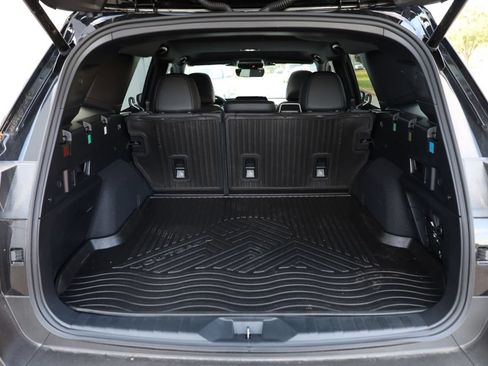 Certified 2026 Subaru Outback Limited AWD/4WD image 6