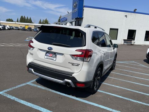 Used 2022 Subaru Forester Touring w/ Popular Package #3 AWD/4WD image 5