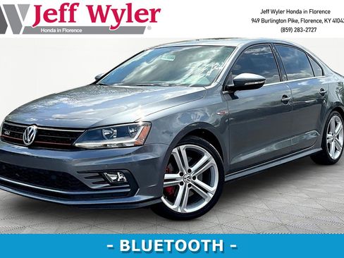 Used 2017 Volkswagen Jetta GLI image 1