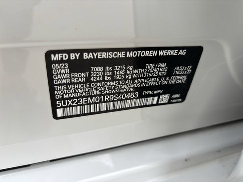 Certified 2024 BMW X7 xDrive40i w/ Executive Package image 37