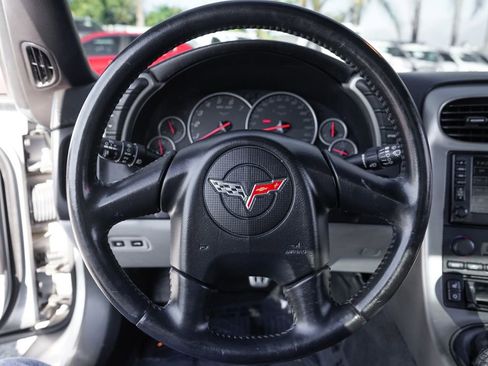 Used 2005 Chevrolet Corvette Convertible w/ Preferred Equipment Group image 22