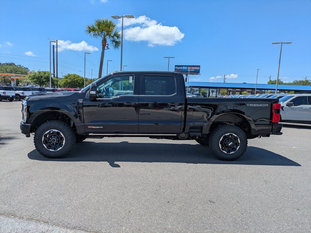New 2026 Ford F350 Lariat w/ Tremor Off-Road Package AWD/4WD image 7