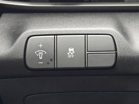 Certified 2025 Hyundai Elantra Sport FWD image 22