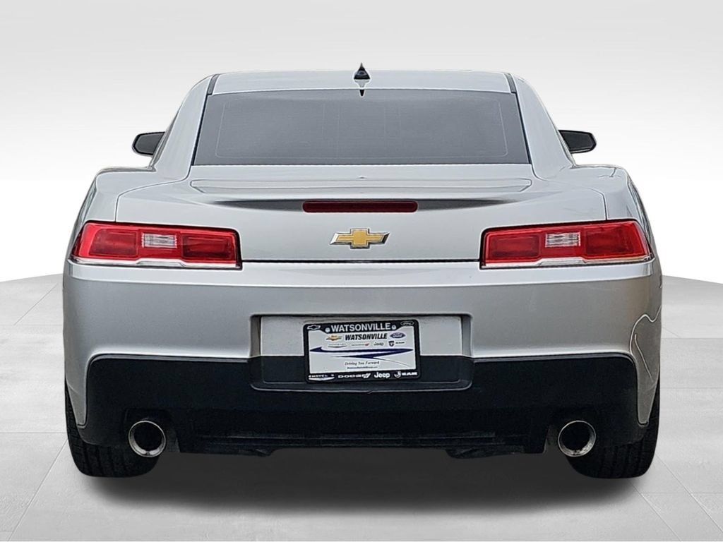 Used 2015 Chevrolet Camaro LT RWD image 4