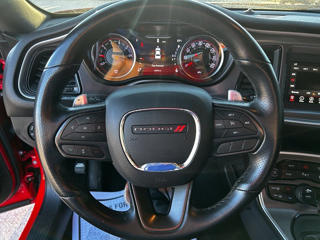 Used 2022 Dodge Challenger GT RWD image 16