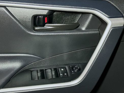 Certified 2024 Toyota RAV4 LE AWD/4WD image 15