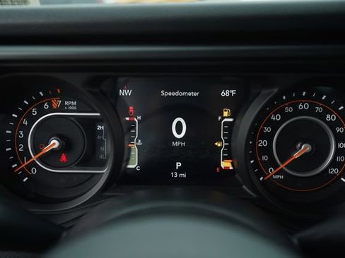 New 2025 Jeep Gladiator Sport image 28