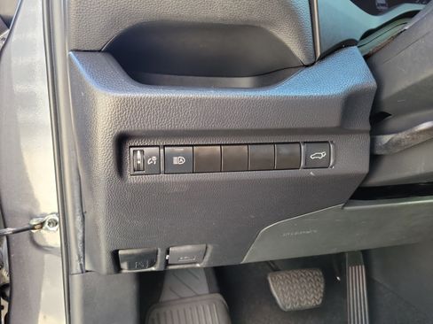 Used 2024 Toyota RAV4 XLE Premium FWD image 11